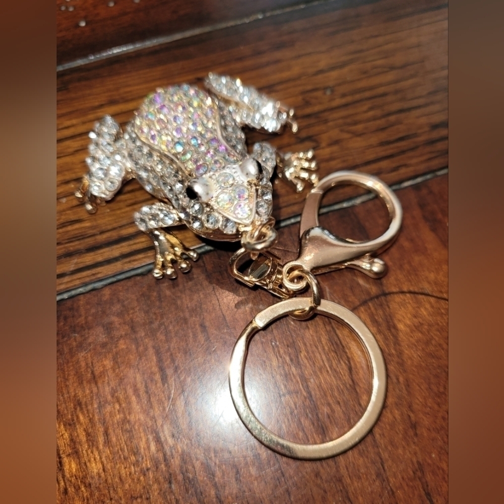 Bag Charm of White Frog - Picture 4 of 4
